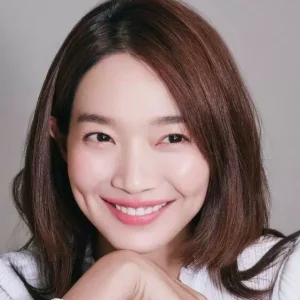 Shin Min Ah