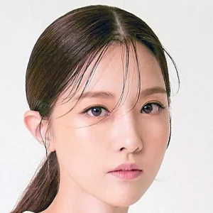 Kim Yoo Ri