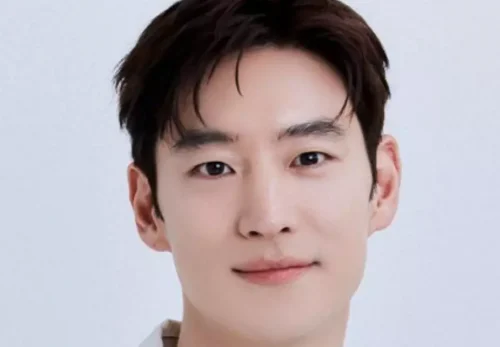 Lee Je Hoon cirurgia